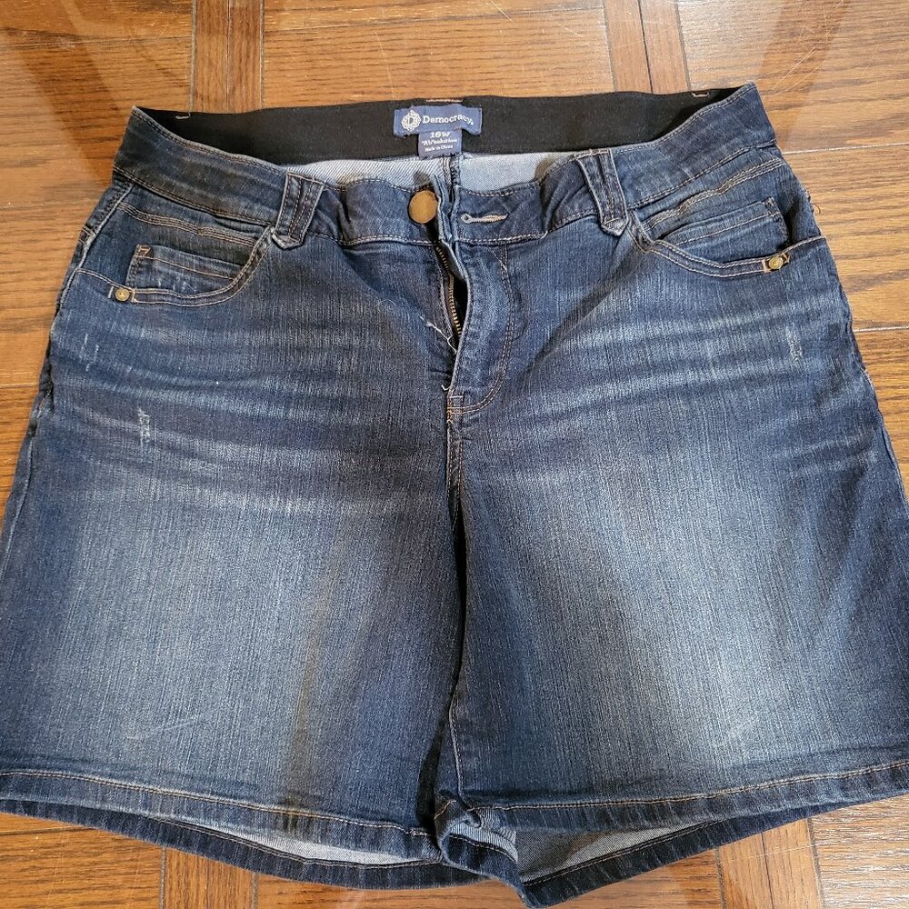 Democracy Denim Shorts 16W